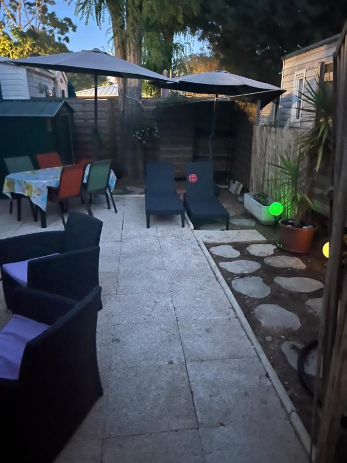 Mobil Home Bungalow 6 Personnes Villeneuve Loubet Plage Marina Baie Des Anges Exterior photo